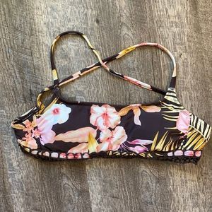 🆕 Xhilaration Bikini Swimsuit Top Small